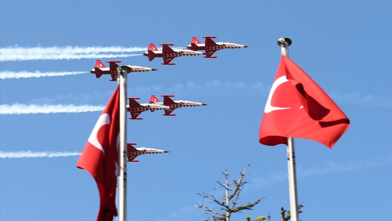 Türk Yıldızları ve SOLOTÜRK'ten Samsun'da Unutulmaz Gösteri