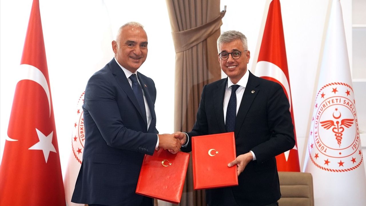 Türkiye'de Sağlık Turizmi İçin İki Bakanlık Arası İşbirliği Protokolü