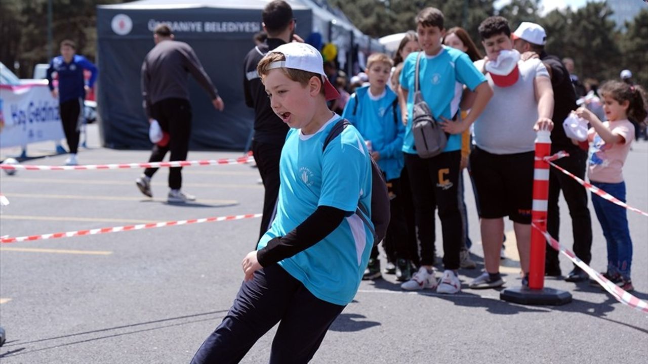 Ümraniye'de Eğlenceli En-Şen Festivali