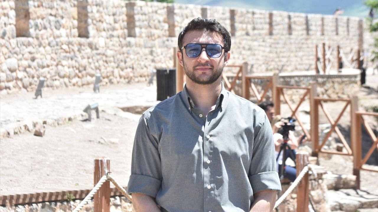 Van'da 22. Akdamar Çocuk ve Gençlik Tiyatroları Şenliği Tamamlandı