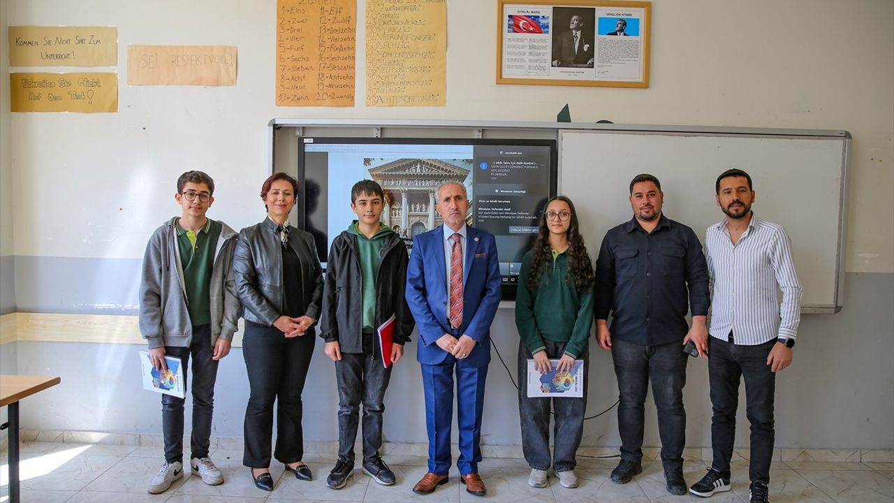Vanlı Öğrencilerin Tarihi Animasyon Projesi TÜBİTAK Finalinde Yarışacak