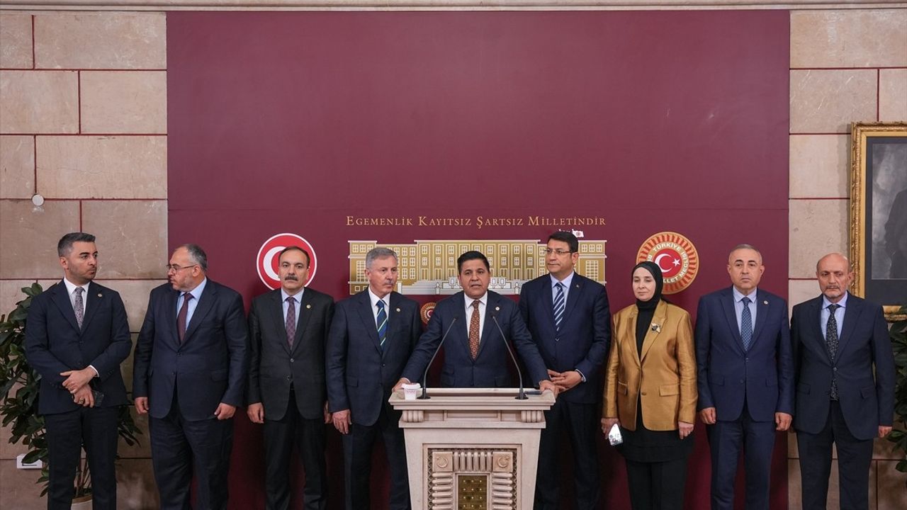 Yeni Yol Partisi ve İYİ Parti'den Meclis Kapanması Eleştirisi