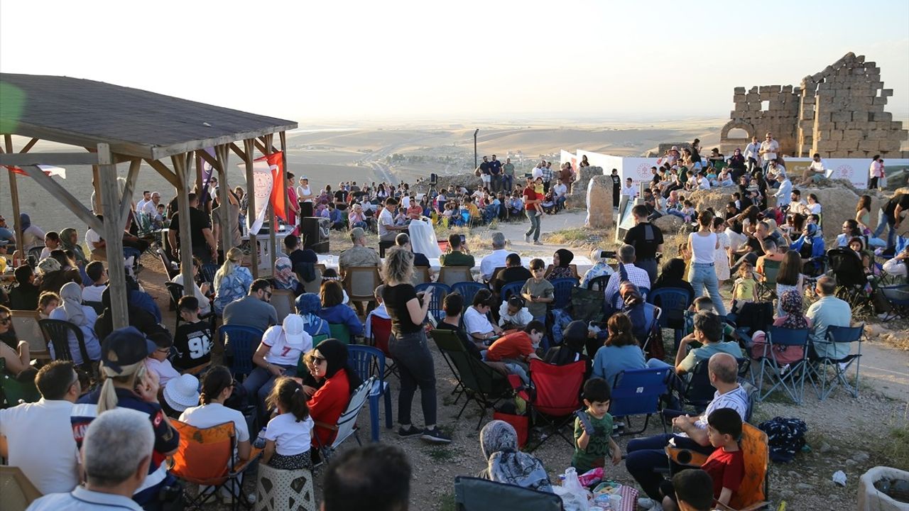 Zerzevan Kalesi'nde 'Yıldızlar Altında Bilim ve Sanat' Etkinliği
