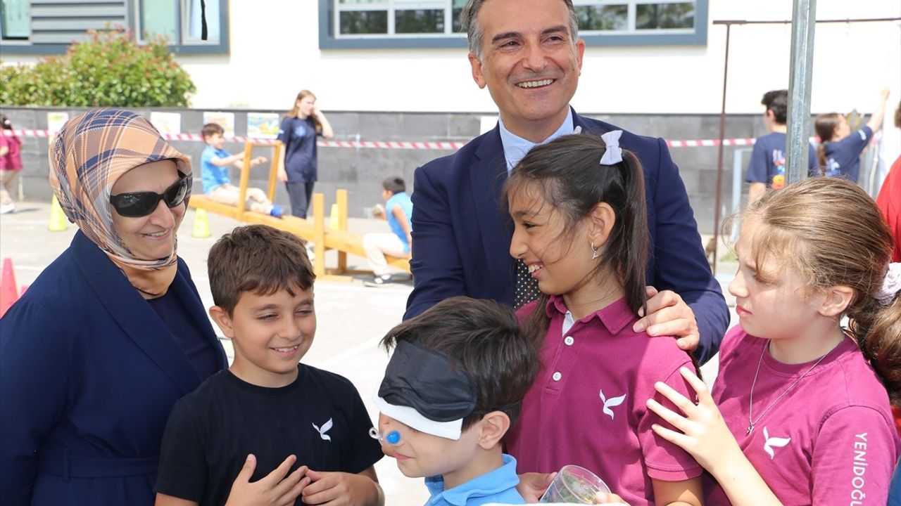 8. YETEV Bilim Şenliği ile Öğrenciler Bilime Adım Attı