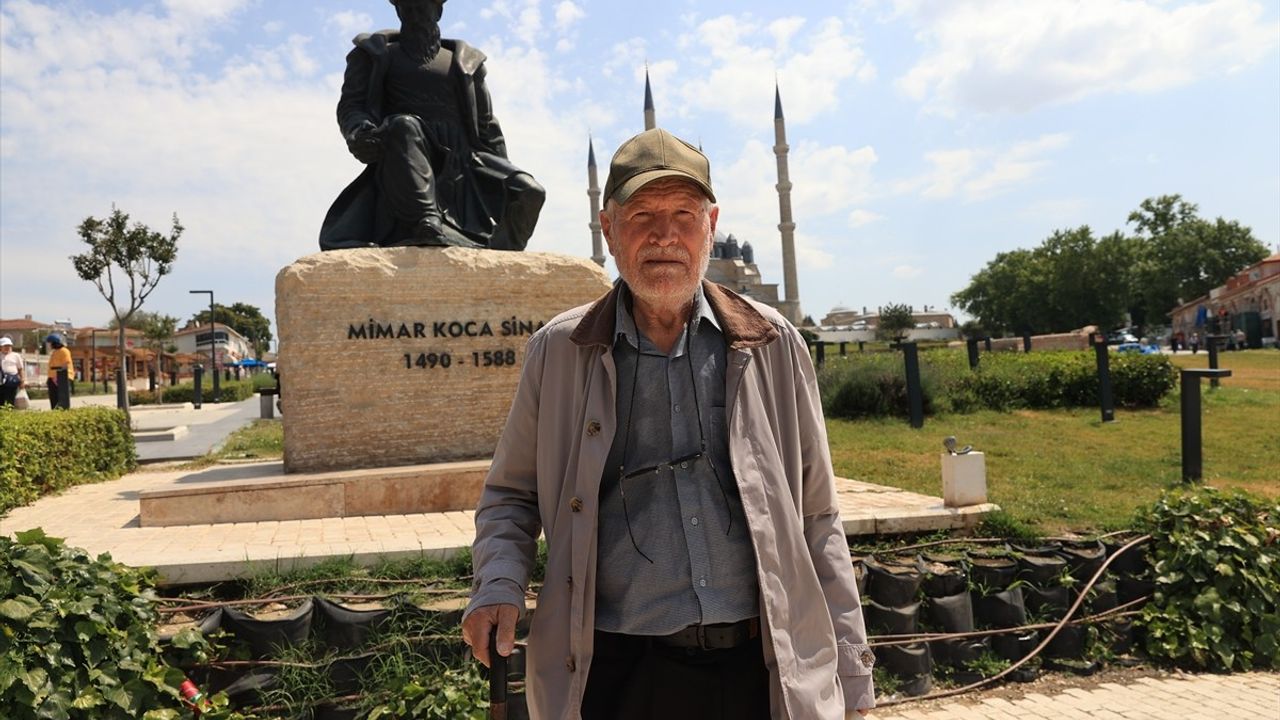 81 Yaşında Sınava Giren 'Filozof Hurdacı' Şevki Kılıç