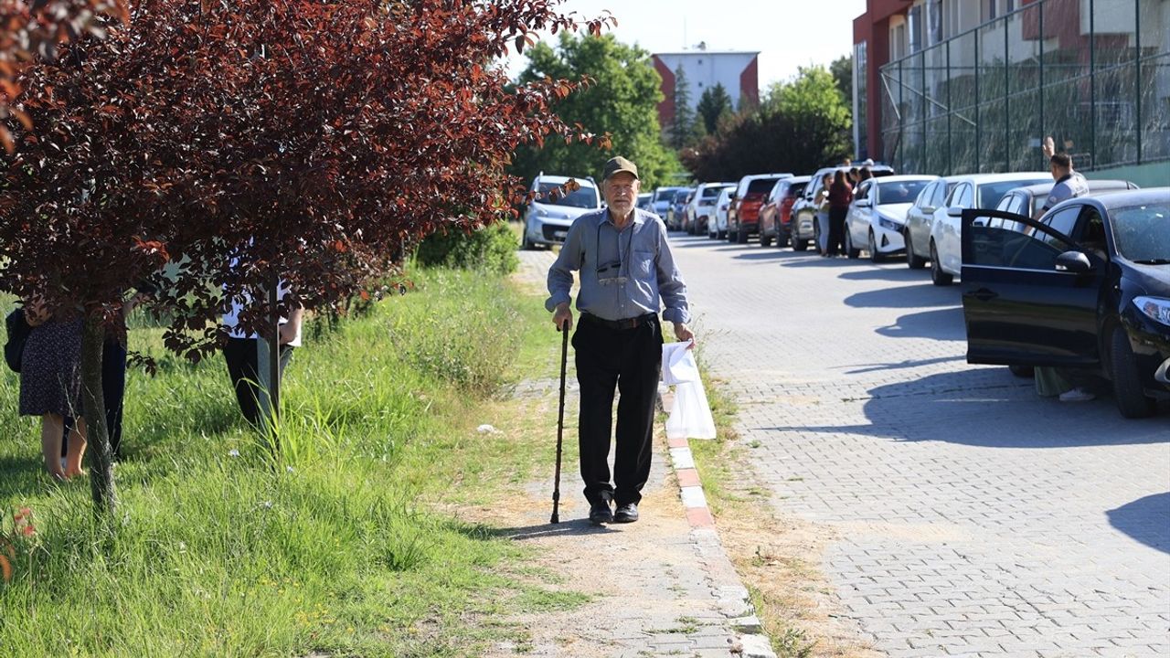 81 Yaşındaki Şevki Kılıç: Eğitim Her Yaşta Mümkün