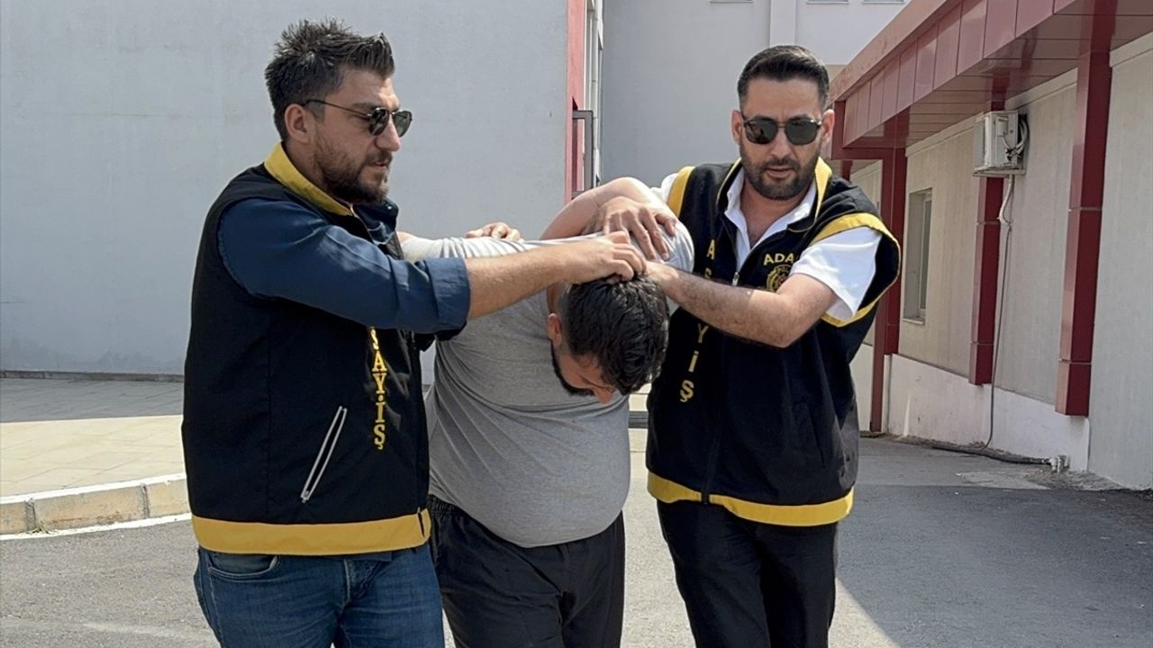 Adana'da Annesini Bıçaklayan Oğul Kameralara Yansıdı