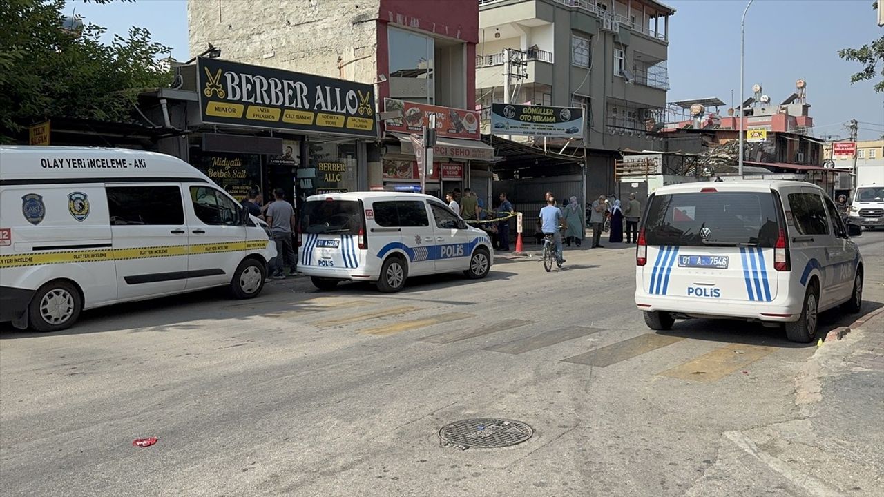 Adana'da Kadına Yönelik Şiddet: Oğlu Tarafından Bıçaklanan Kadın Hayatını Kaybetti