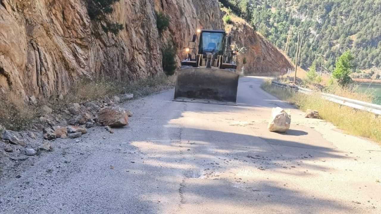 Adana'daki Deprem Üzerine İçişleri Bakanı Yerlikaya'nın Açıklamaları
