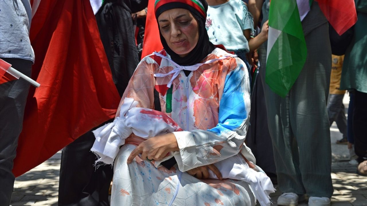Adıyaman'da Gazze Saldırılarına Tepki Gösterildi