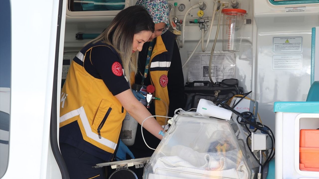 Ağrı'da Kalp Rahatsızlığı Olan Bebek, Ambulans Uçakla Ankara'ya Sevk Edildi