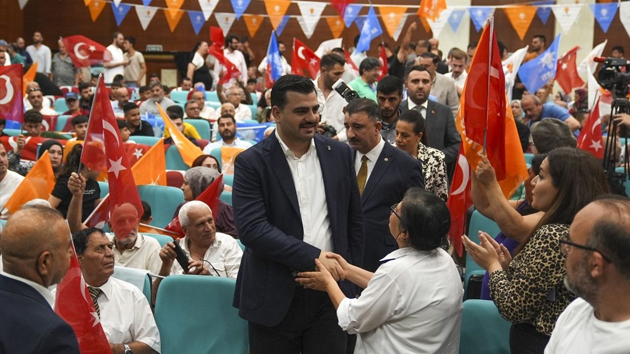 AK Parti Genel Sekreteri Eyyüp Kadir İnan, İzmir'de Önemli Açıklamalarda Bulundu