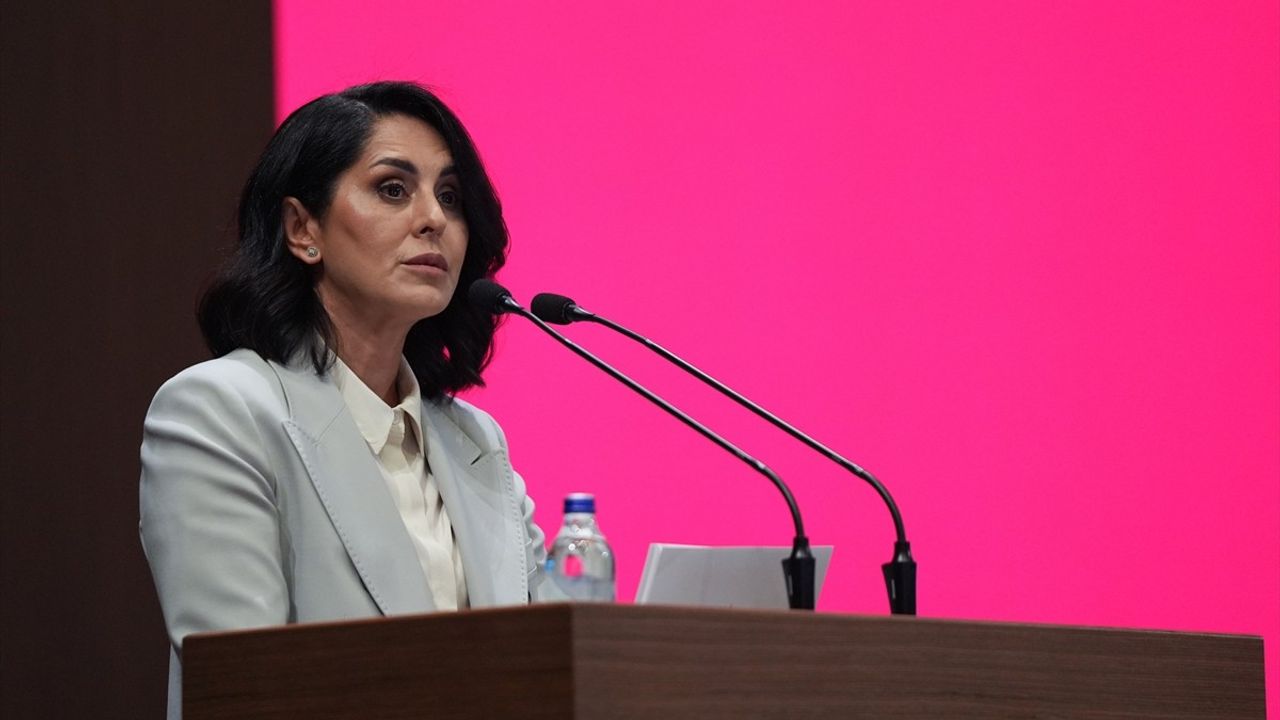 AK Parti'nin 'Geleceğe Nefes, Şehirlere Direnç' Çalıştayı Başladı