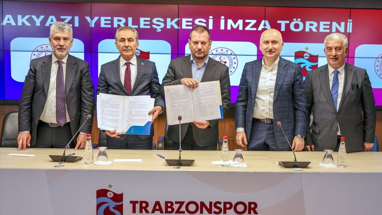 Akyazı Yerleşkesi İmza Töreni Gerçekleşti