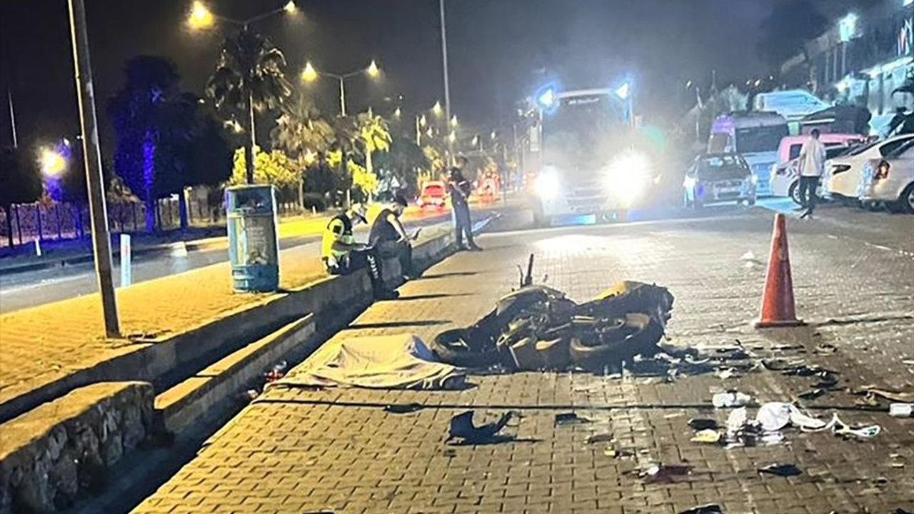 Alanya'da Motosiklet Kazası: 2 Ölü