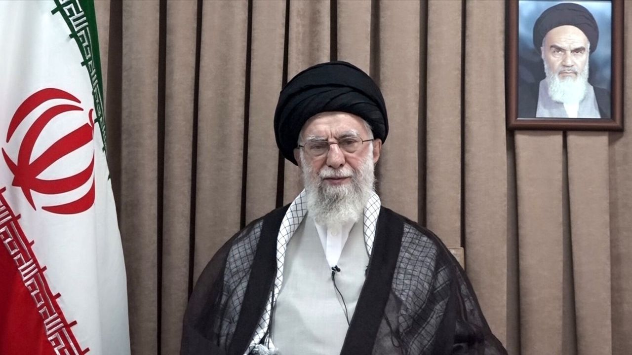 Ali Hamaney: ABD Müdahalesi Telafisi Olmayan Hasarlara Yol Açacak