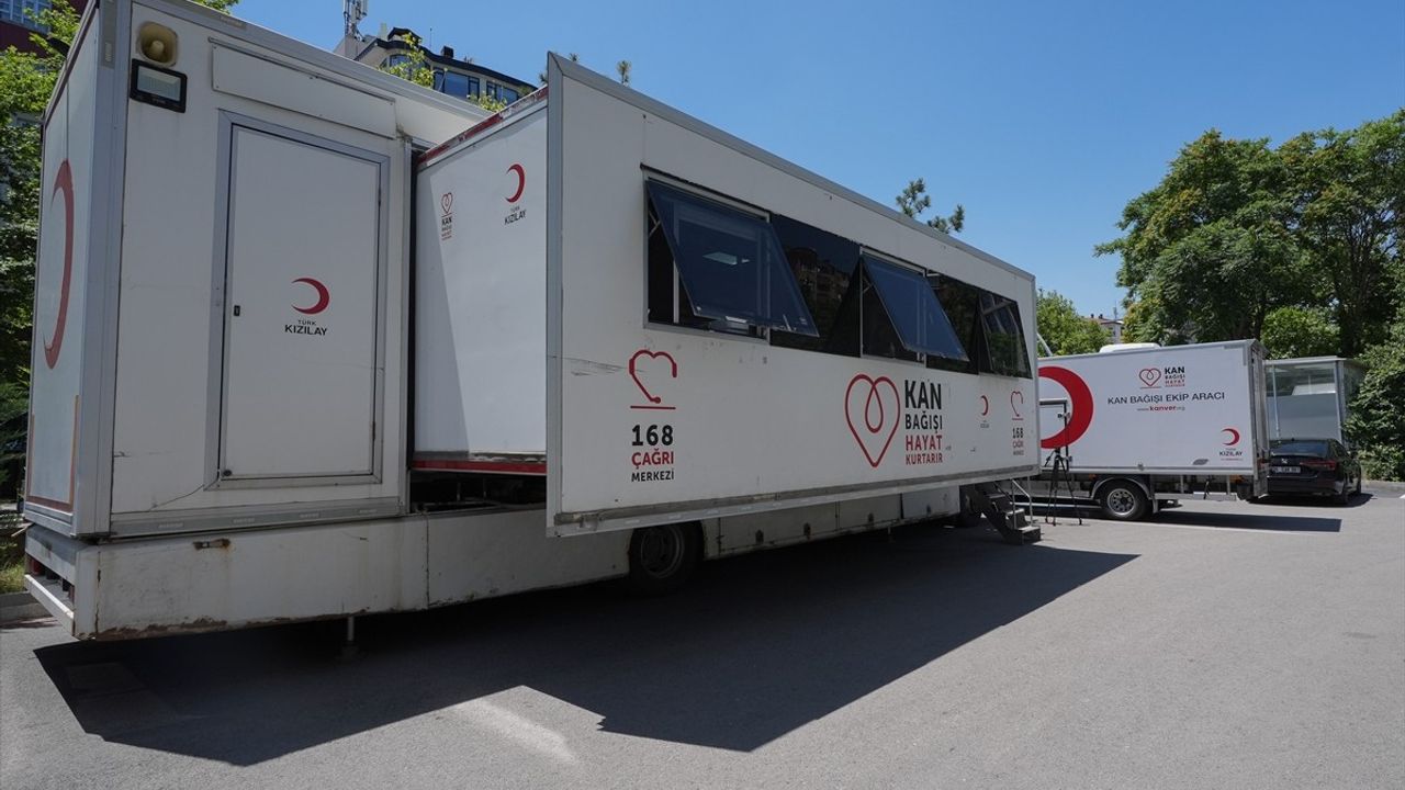 Anadolu Ajansı Çalışanlarından Önemli Kan Bağışı Etkinliği