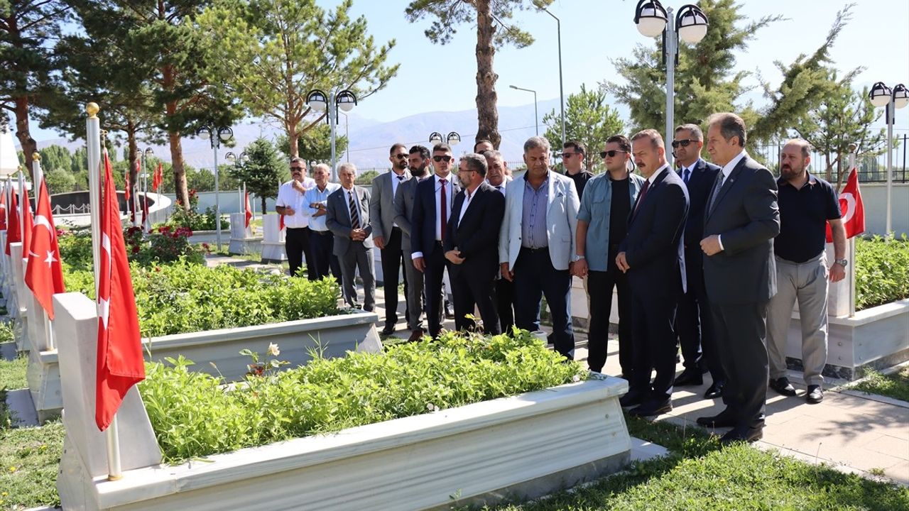 Anahtar Parti Genel Başkanı Ağıralioğlu Erzincan'da Vatandaşlarla Buluştu