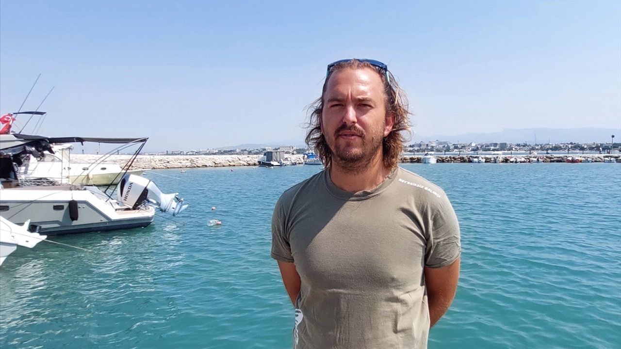 Antalya'da Amatör Balıkçılar Balina Gözlemledi
