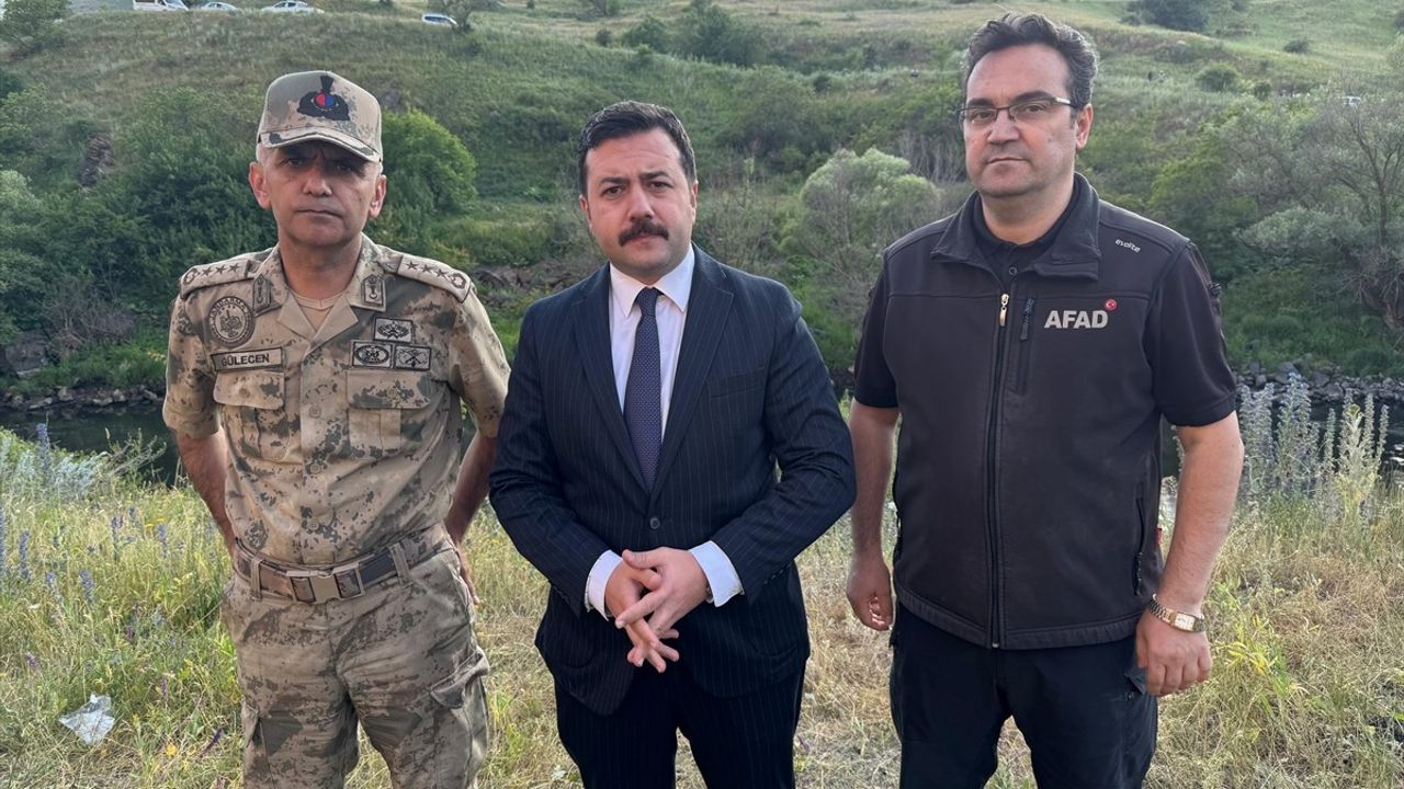 Ardahan'da Kura Nehri'nde Boğulma Olayı: İki Kişi Hayatını Kaybetti