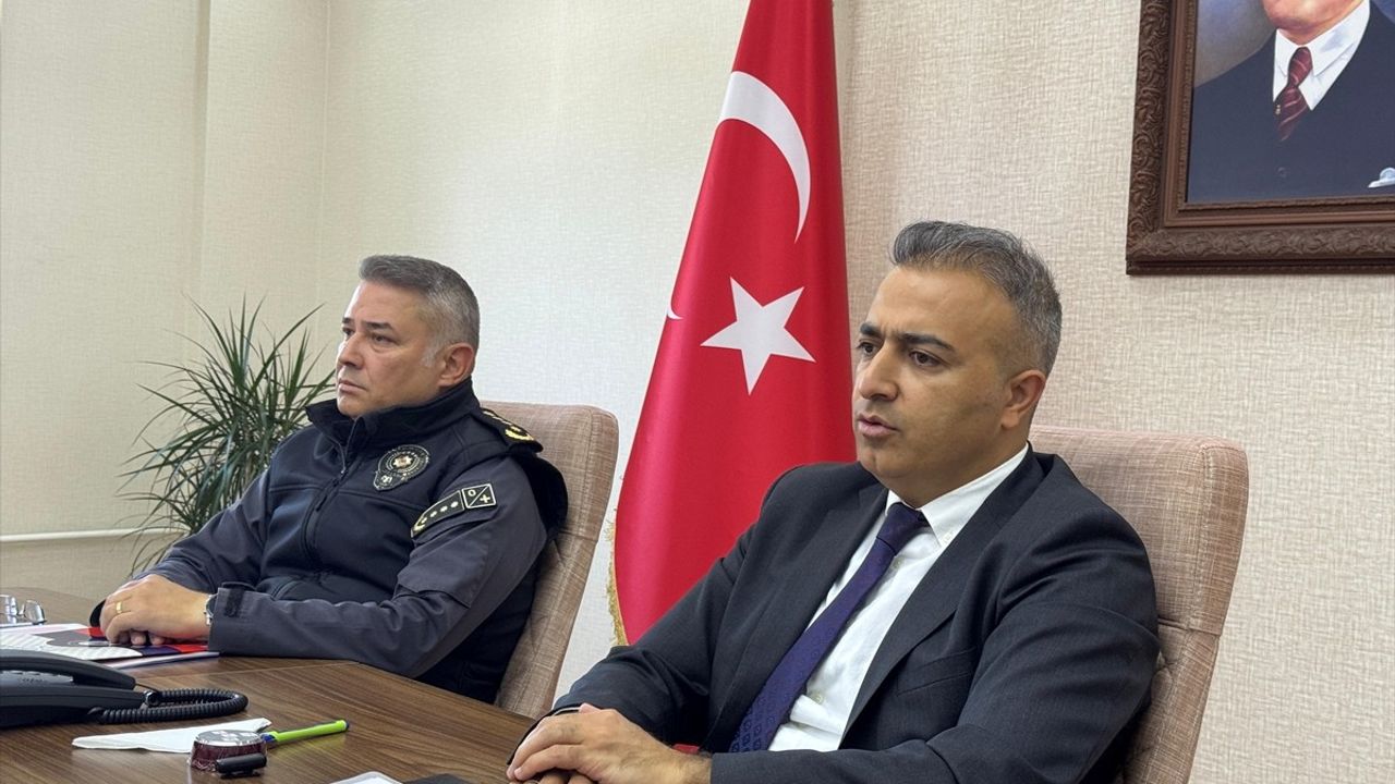 Ardahan'da Yıldırım Düşmesiyle Üç Çoban Hayatını Kaybetti