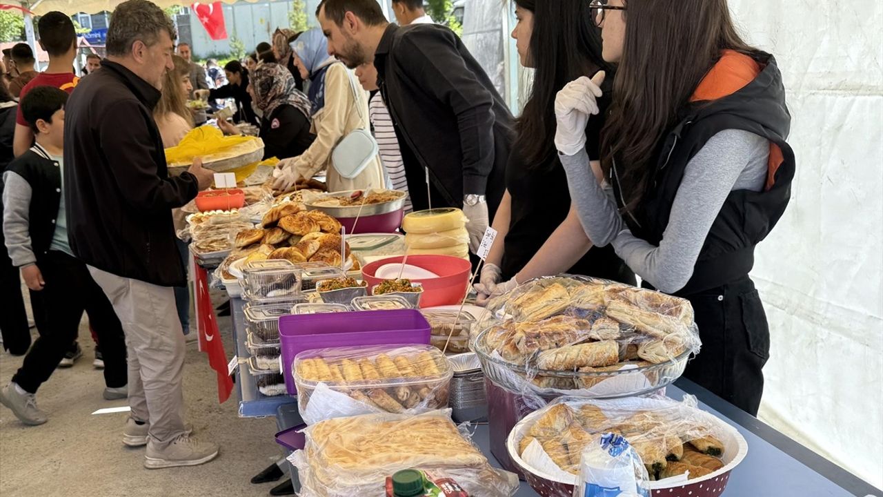 Ardahan'dan Gazze'ye Destek: Öğrencilerden Kermes