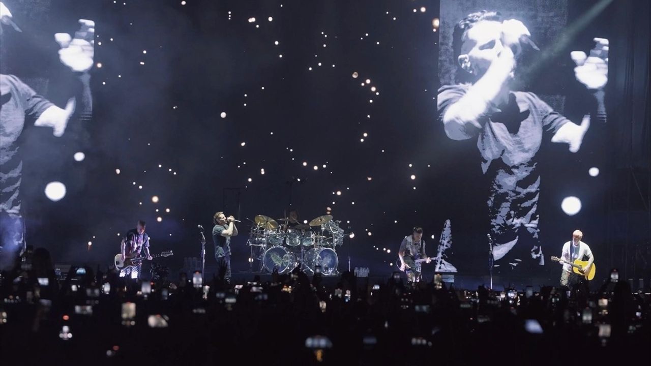 Avenged Sevenfold İstanbul'da Tarihi Bir Konser Verdi