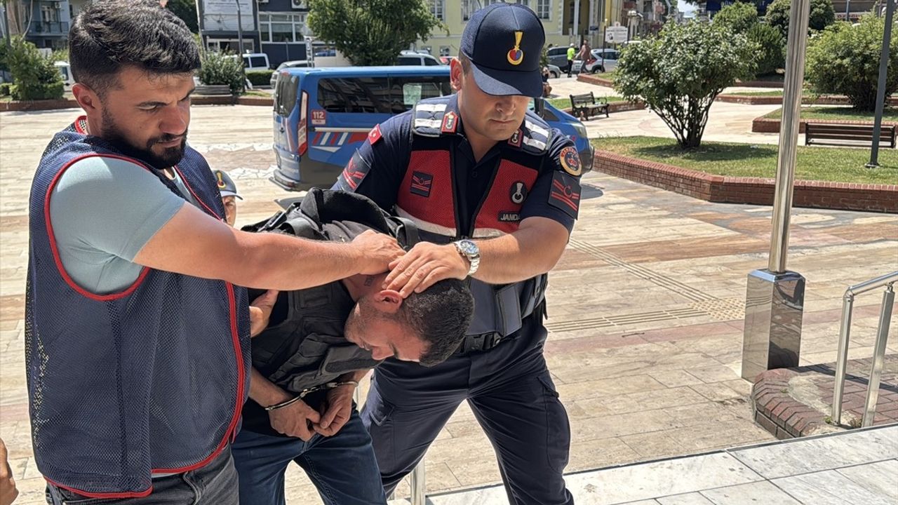 Aydın'da Yeğeni Tarafından Bıçaklanan Adam Hayatını Kaybetti