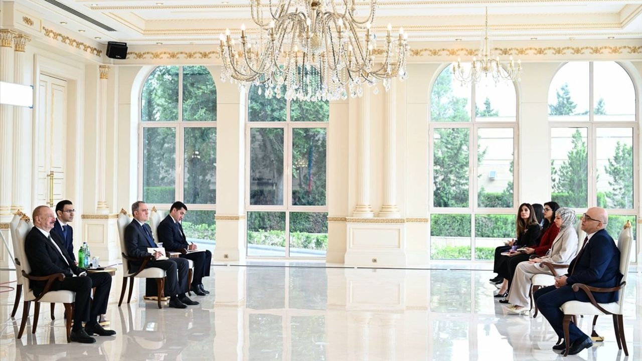 Azerbaycan Cumhurbaşkanı Aliyev, Filistin'in Taleplerini Destekleyeceğini Açıkladı