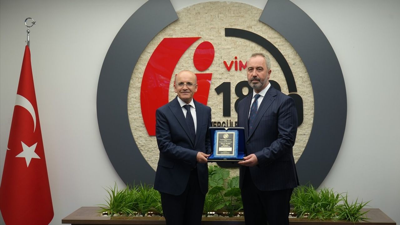 Bakan Şimşek'in VİMER Ziyareti ve Ödül Başarısı