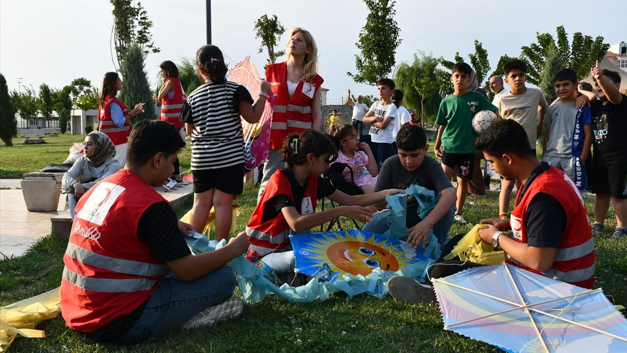 Batman'da Uçurtma Şenliğiyle Eğlenceli Anlar