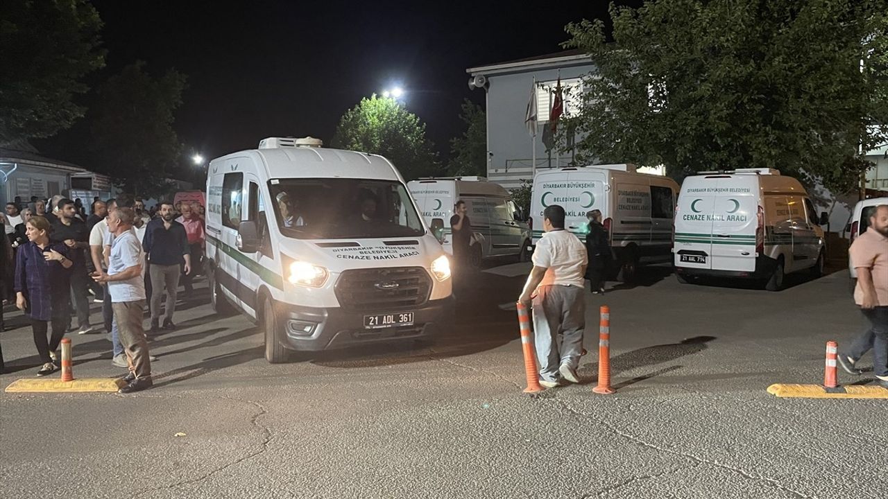 Batman'daki Trafik Kazasında Mimar Fesih Barut Hayatını Kaybetti