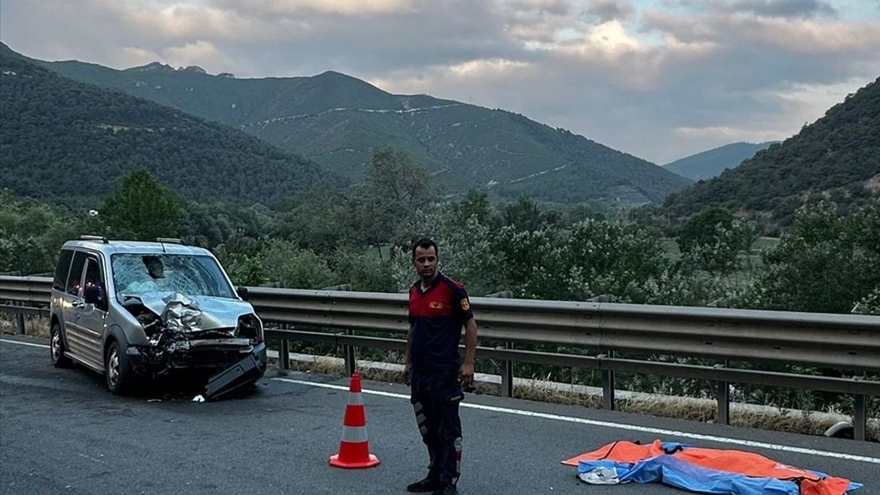 Bilecik'te Motosiklet Kazası: 1 Ölü, 5 Yaralı