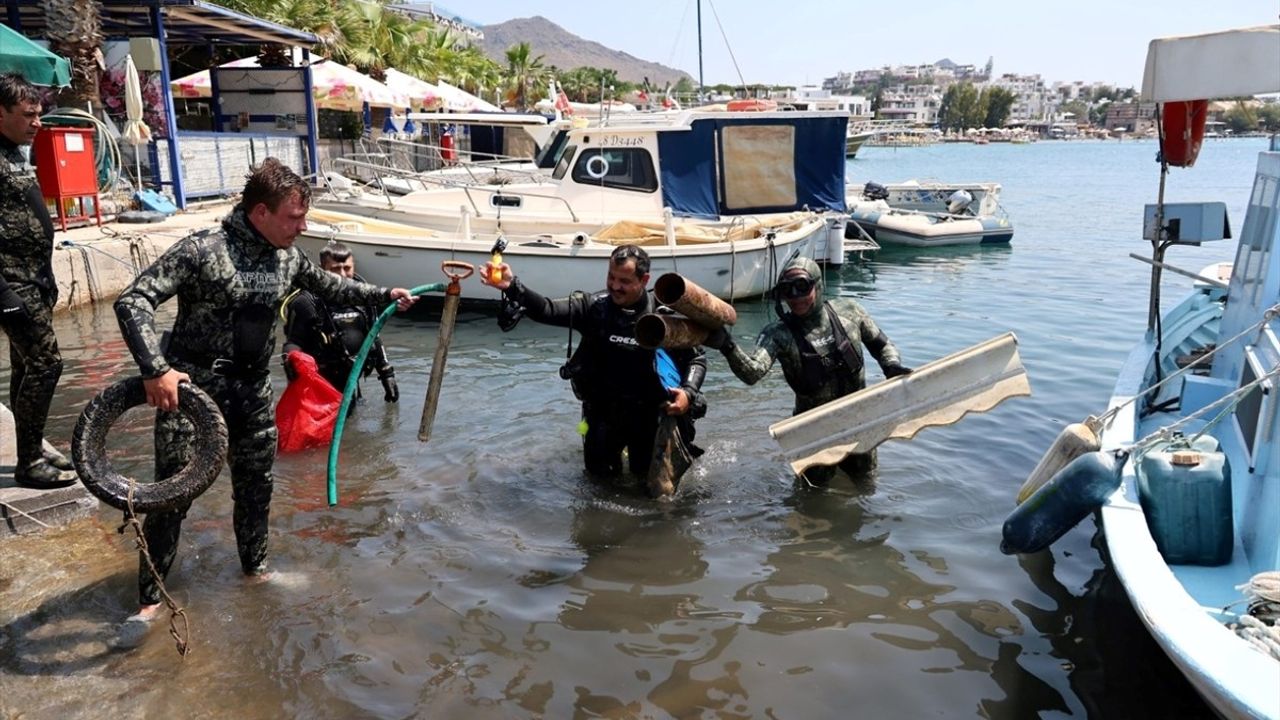 Bodrum'da Deniz Dibi Temizliği Etkinliği