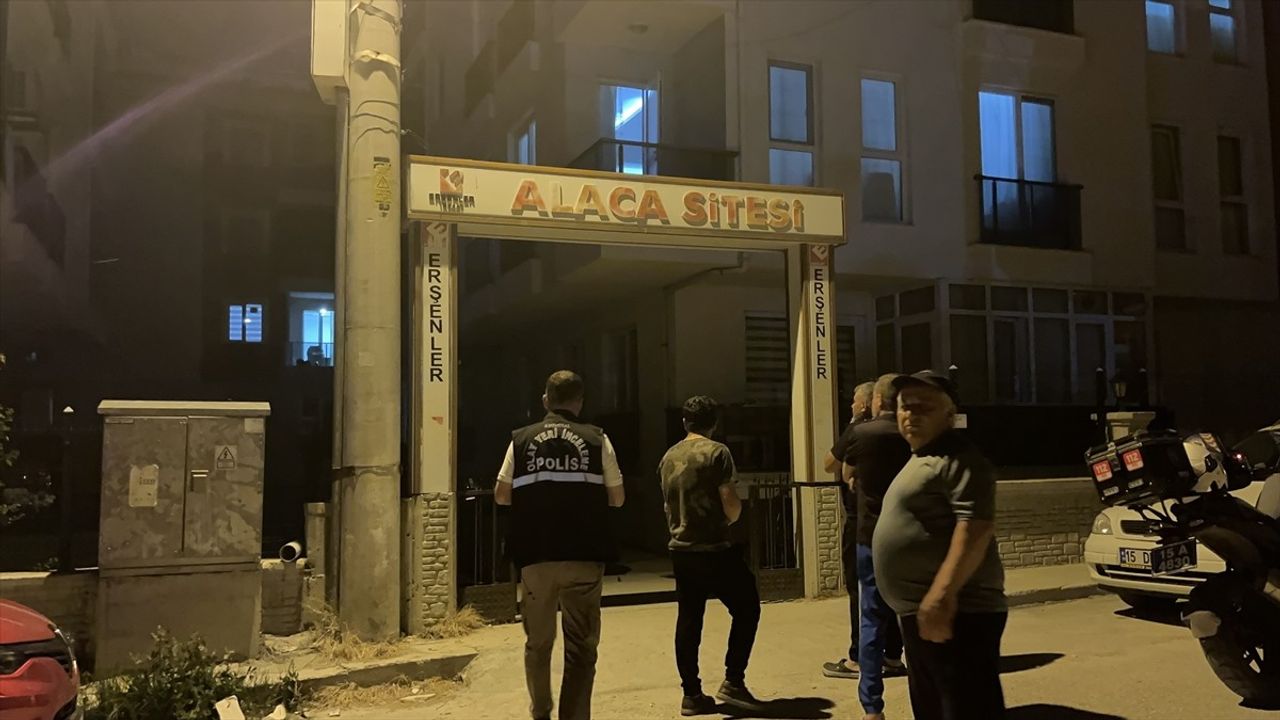 Burdur'da Bıçaklama Olayı: 2 Kadın Gözaltında