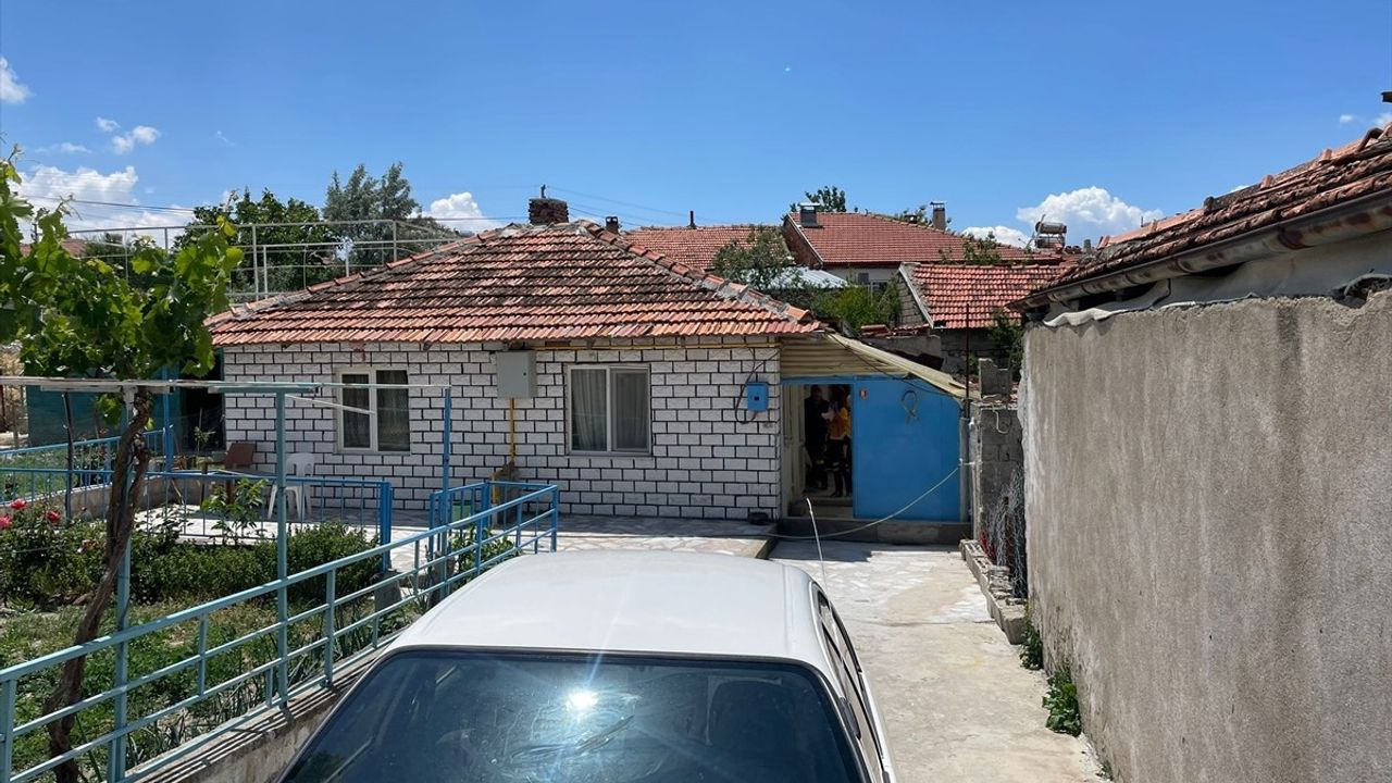 Burdur'da Yalnız Yaşayan Bir Kişi Evinde Ölü Bulundu