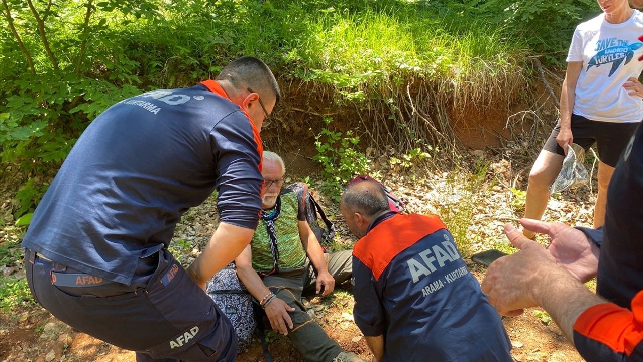 Bursa'da AFAD Ekipleri Mahsur Kalanları Kurtardı