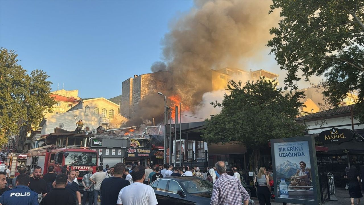 Bursa'da Lokantada Yangın Çıktı