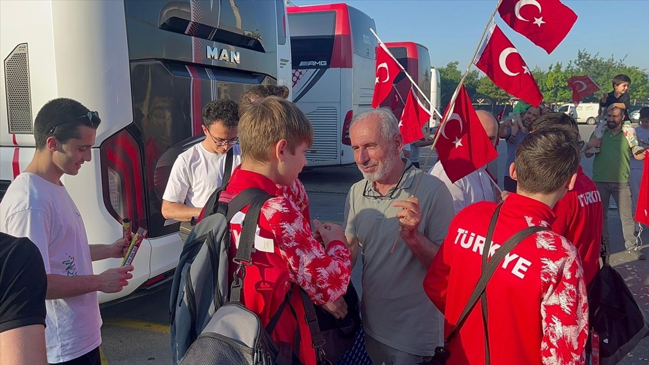 Bursalı Sporcular Avrupa Bilek Güreşi Şampiyonası'nda Başarı Elde Etti