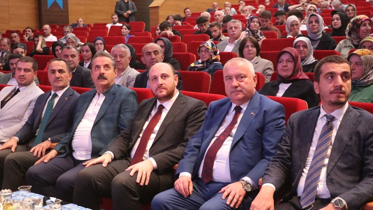 Büyükgümüş'ten Güçlü Türkiye Vurgusu