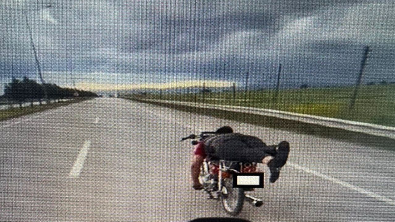 Çanakkale'de Motosiklet Sürücüleri Gözaltına Alındı