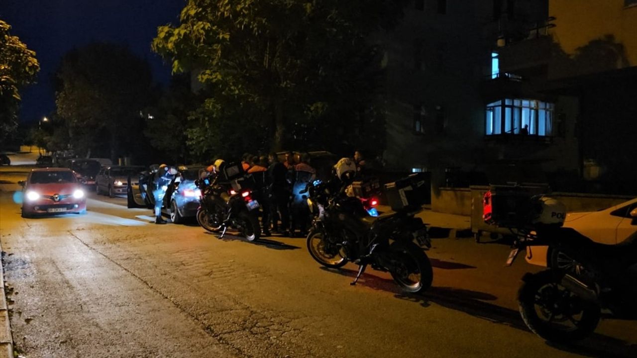Çorum'da Silahlı Kavga: Biri Polis İki Yaralı