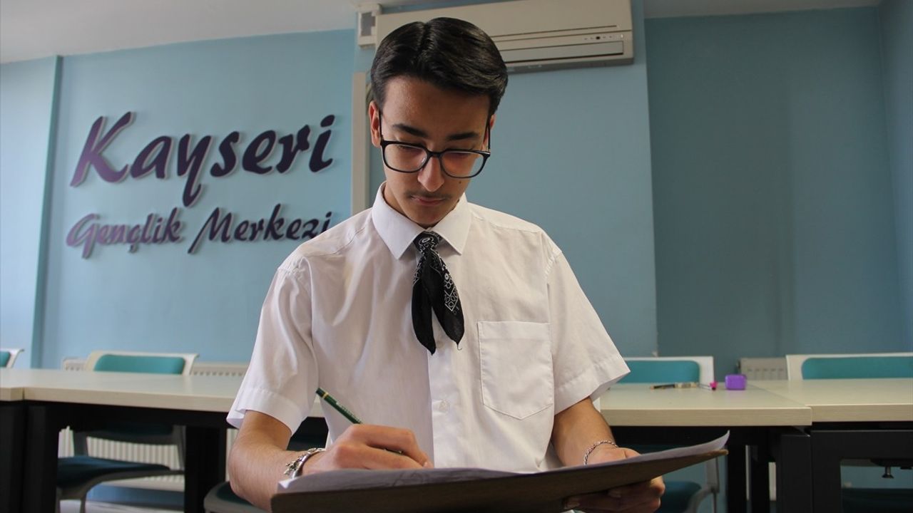 Depremzede Genç Mustafa'nın Çin Hayali Gerçek Oluyor