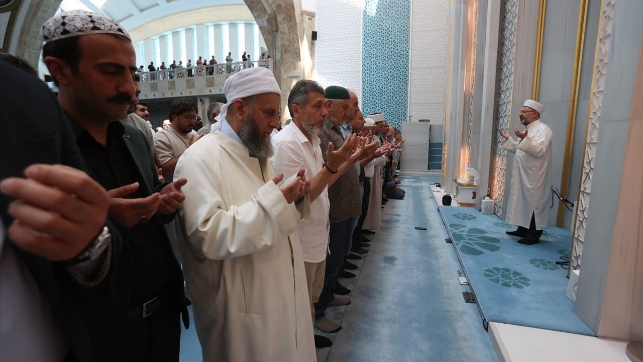 Diyanet İşleri Başkanı Ali Erbaş'tan Önemli Mesajlar