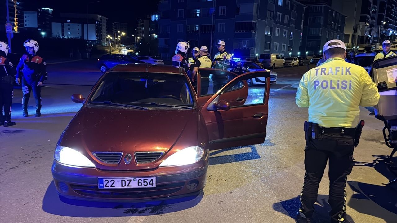 Edirne'de Dronla Yakalanan Ehliyetsiz Sürücü Ceza Aldı
