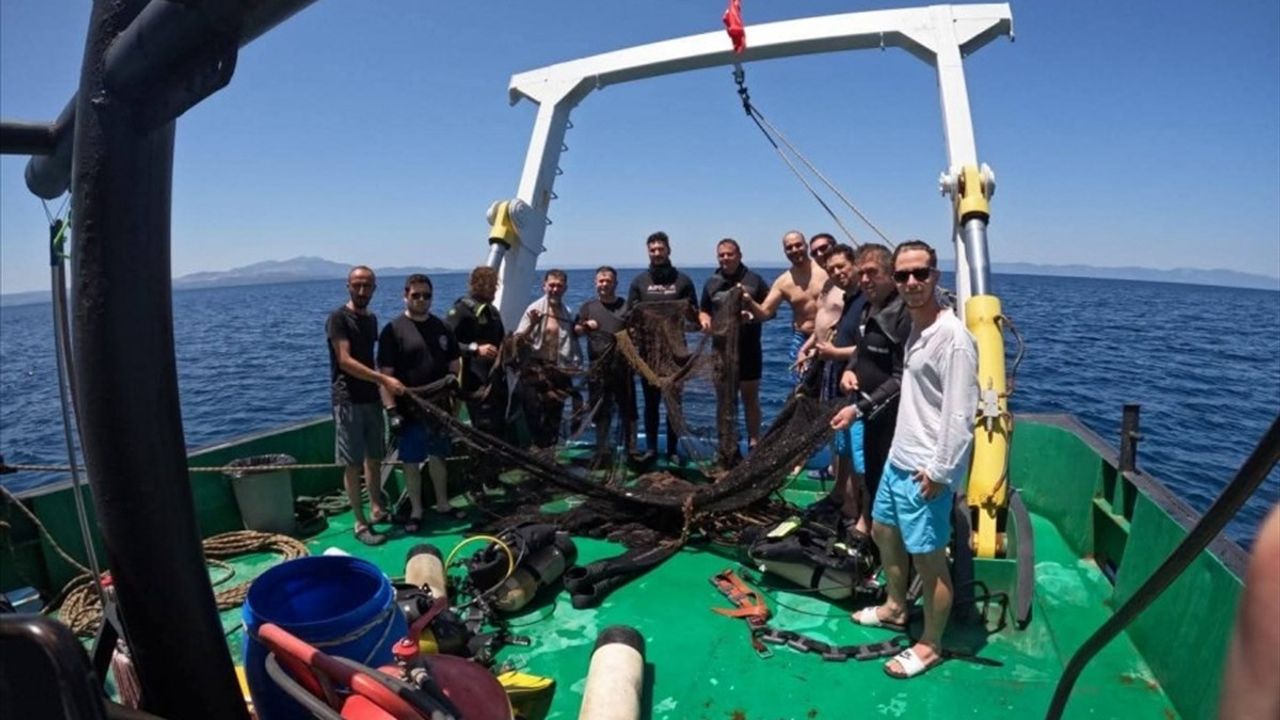 Ege ve Marmara Denizlerinde Hayalet Ağ Temizliği Devam Ediyor