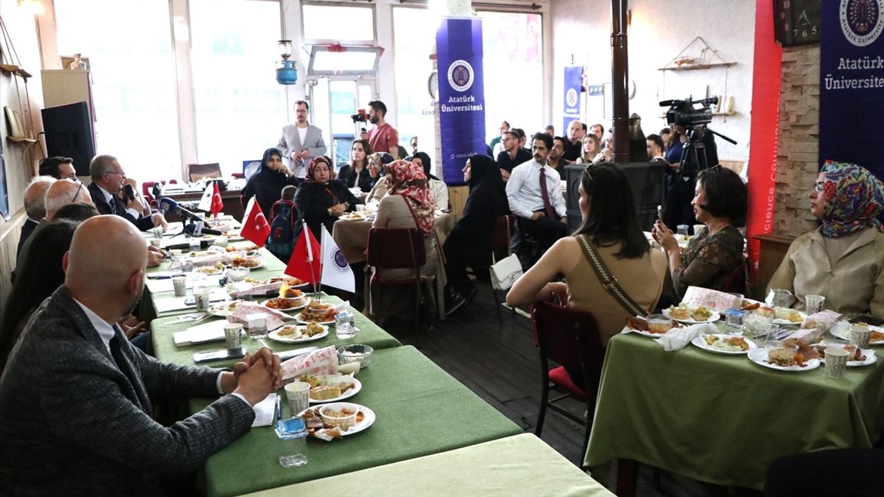Erzurum'da Bilim ve Kültür Sohbeti Etkinliği Gerçekleştirildi