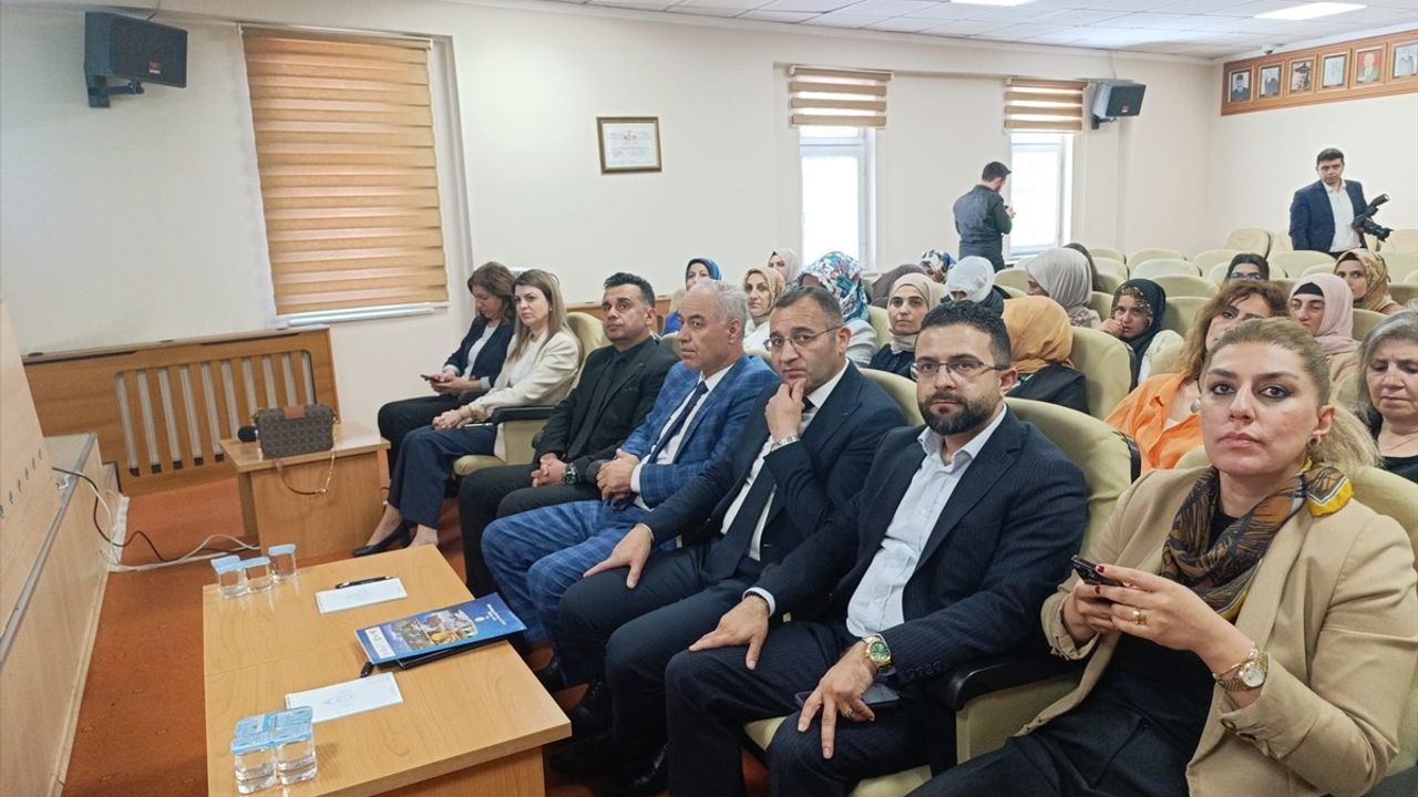 Erzurum'da Kadın Girişimcilere Destek Toplantısı