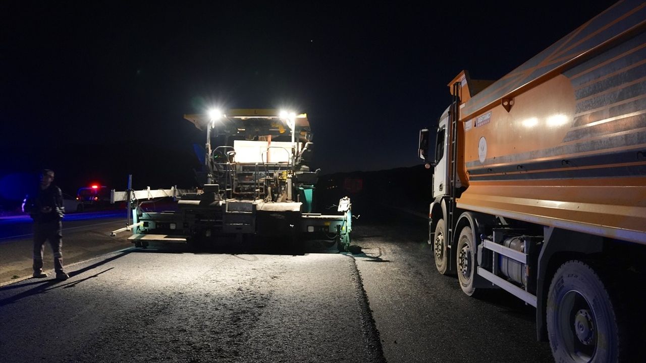 Erzurum'da Kamyon Unutulmaz Bir Kaza Yaptı