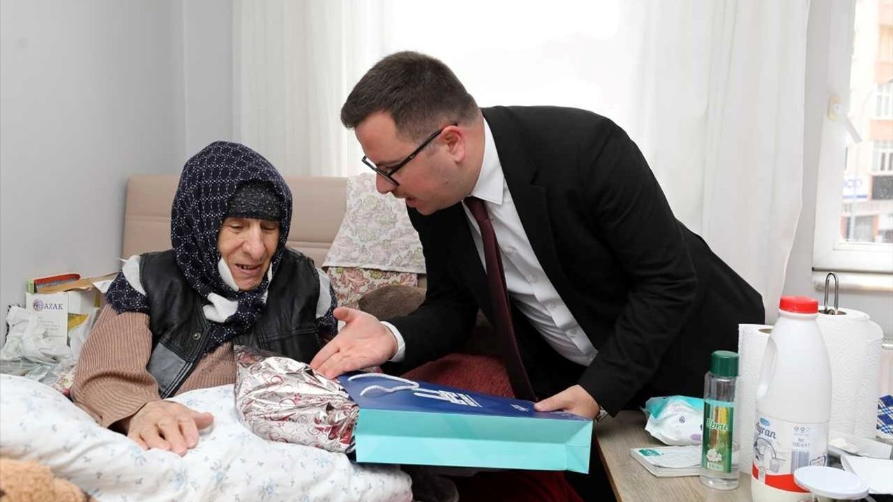Erzurum'da Yaşlılara Bayram Öncesi Temizlik ve Bakım Hizmeti